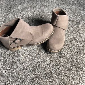 American Eagle Ankle Boots